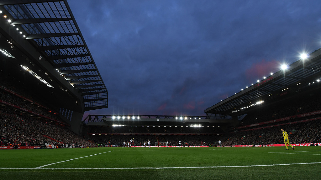 足球中超新外援亮相，身体对抗惊人