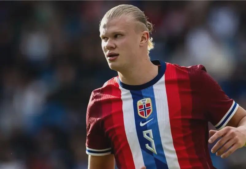 喜鹊9000万招揽谢什科，曼联理智退场是上策！