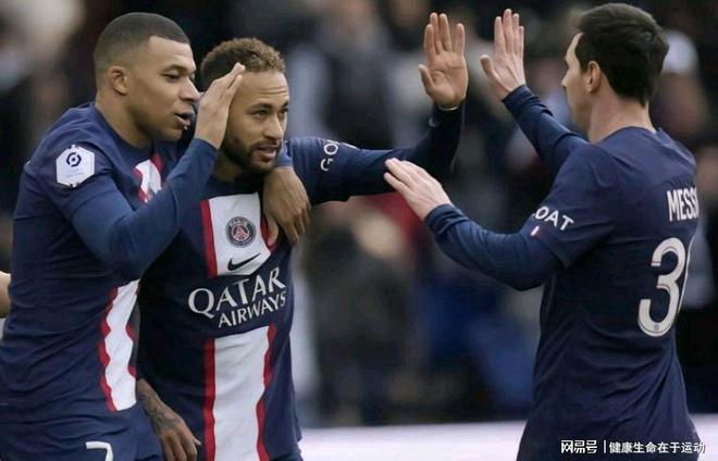 国安1-2遭河内公安逆转出局，张健智神扑难救主，阮庭北绝杀