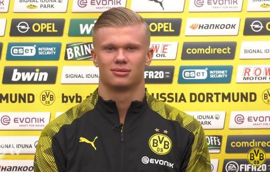 11打10！0-1到1-1 英超巅峰对决：13.1亿豪门3轮2平+17场不败