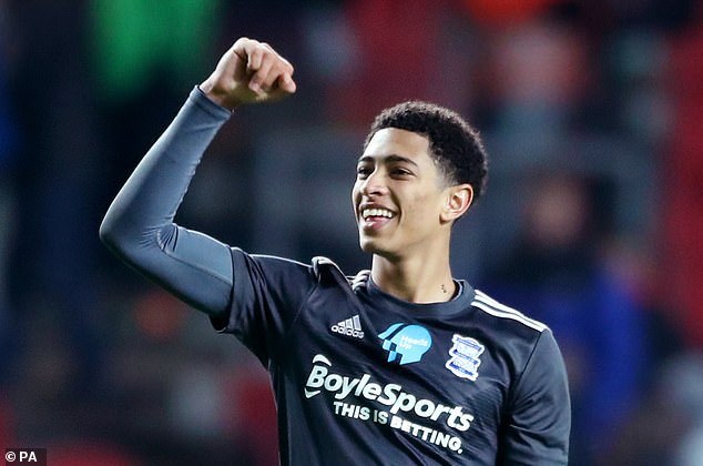 首届中国中学生射箭锦标赛首站落幕