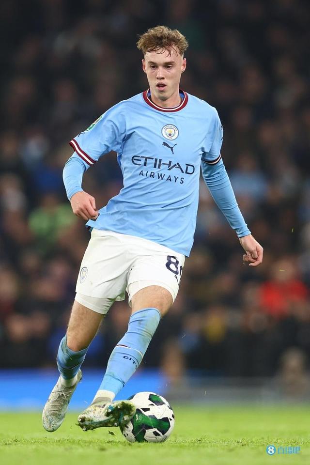 绿茵传承，足球主题文化展“十五运”站在广东美术馆开幕