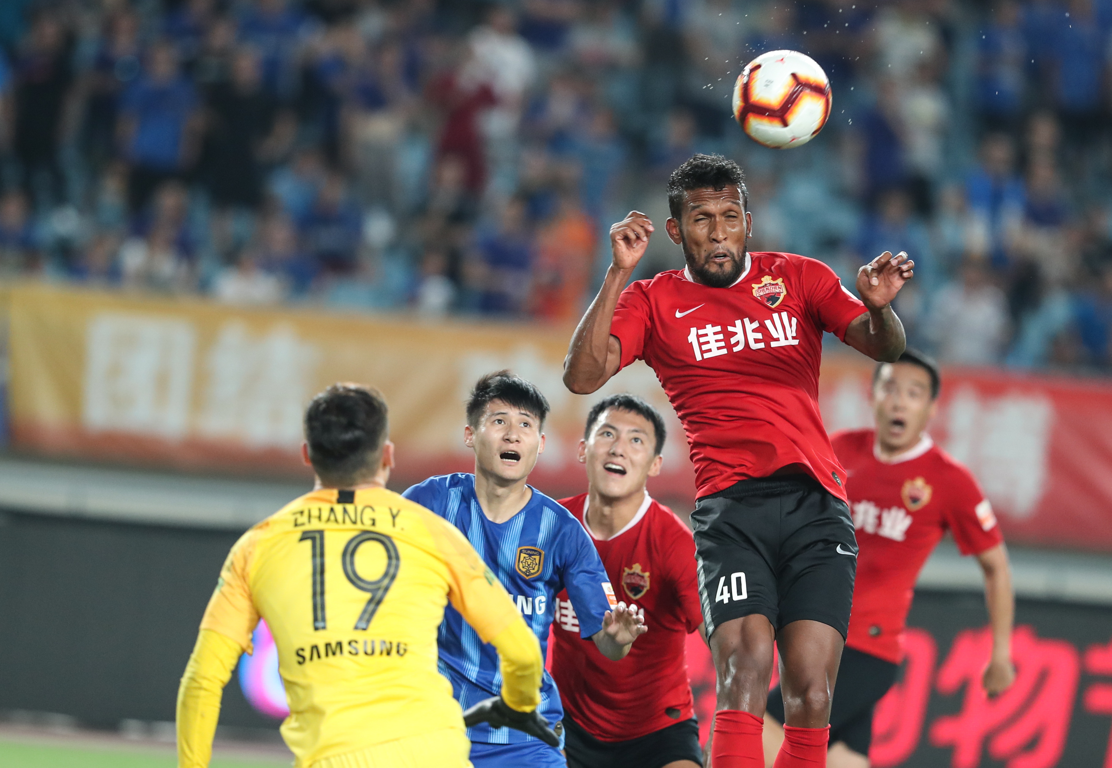 广东男篮防守稳固力克辽宁