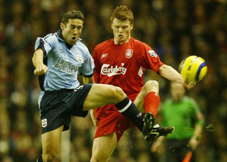 科贝：在阿劳霍遭遇心理问题后，孔德告诉弗里克他愿意踢中卫