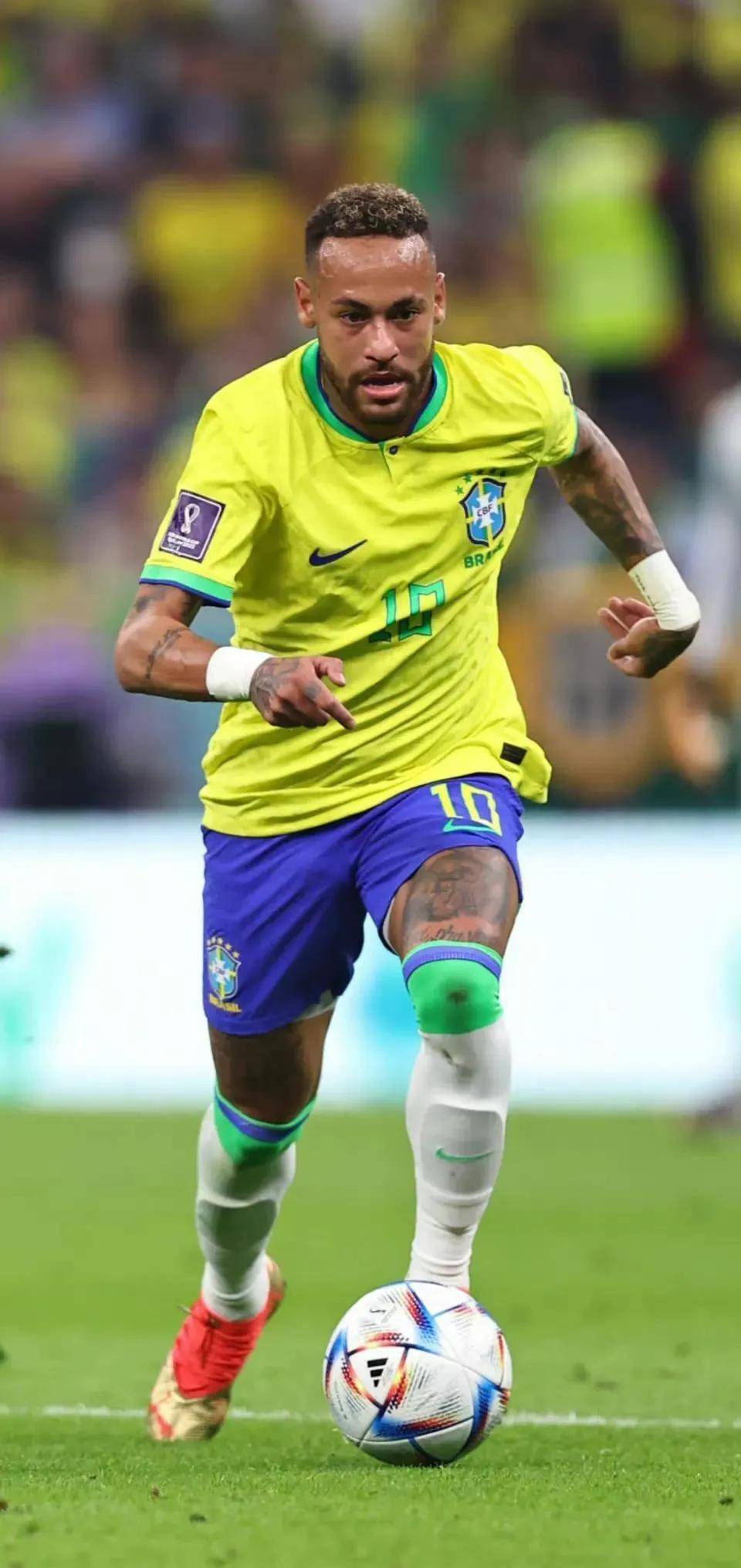 足球国足热身赛表现积极，主帅称进步肉眼可见