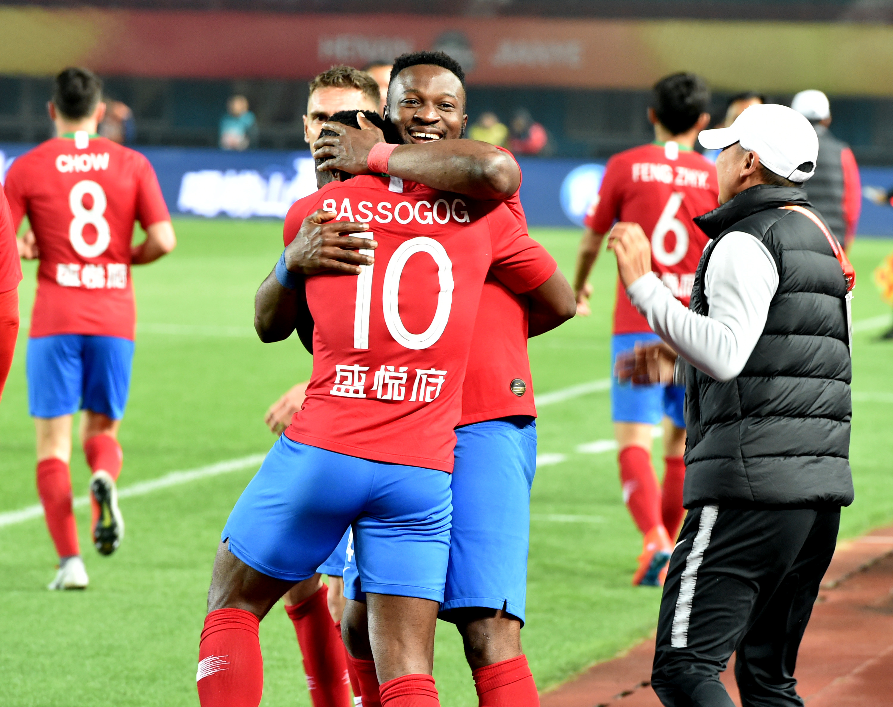 圣吉罗斯主帅：马竞有弱点也会丢球，我们不是来这里旅游的